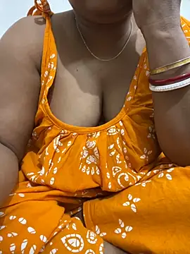 Snapshot of Nancy-22 chatting on November 9, 2025, 9:35 am Nancy-22 online show from November 9, 2025, 9:35 am