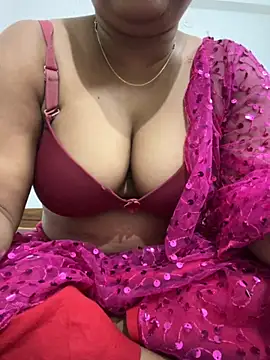 Snapshot of Nancy-22 chatting on November 6, 2025, 1:15 pm Nancy-22 online show from November 6, 2025, 1:15 pm