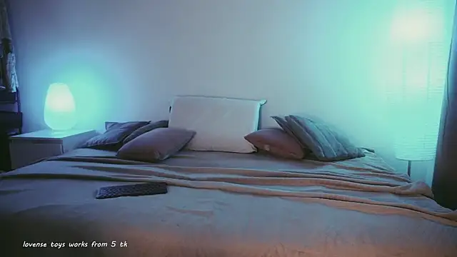 Snapshot of kris69kiss chatting on October 23, 2025, 4:05 pm kris69kiss online show from October 23, 2025, 4:05 pm