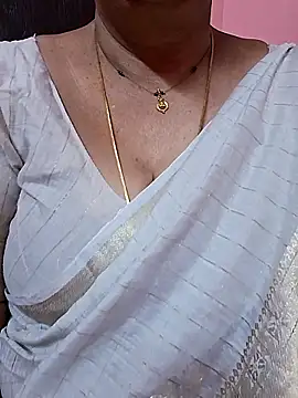 ananya956 online show from February 24, 2026, 6:36 am