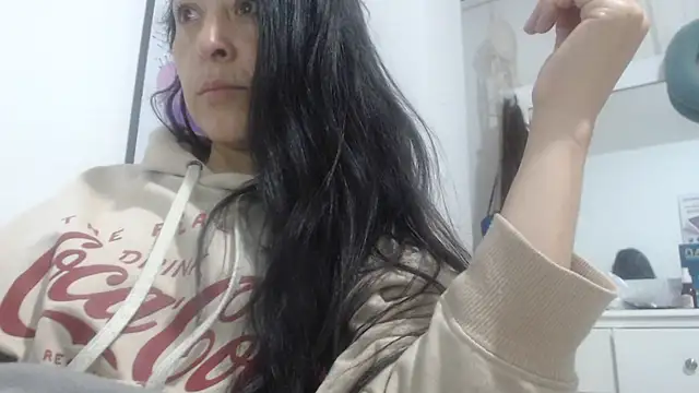 Snapshot of naughthyany16 chatting on October 17, 2025, 9:12 am naughthyany16 online show from October 17, 2025, 9:12 am