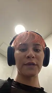 Snapshot of Ramona_Flower chatting on January 31, 2025, 5:10 pm Ramona Flower online show from January 31, 2025, 5:10 pm