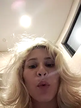 Snapshot of Ramona_Flower chatting on September 14, 2025, 2:12 am Ramona Flower online show from September 14, 2025, 2:12 am