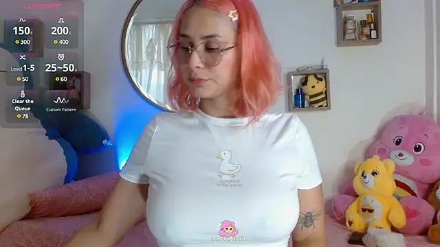 Snapshot of Ramona_Flower chatting on February 16, 2025, 10:11 pm Ramona Flower online show from February 16, 2025, 10:11 pm