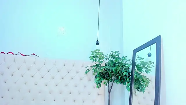 Snapshot of Victoria_Coleman chatting on February 20, 2026, 6:26 am Victoria Coleman online show from February 20, 2026, 6:26 am