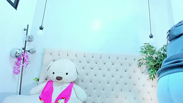 Snapshot of Victoria_Coleman chatting on December 5, 2025, 8:17 pm Victoria Coleman online show from December 5, 2025, 8:17 pm