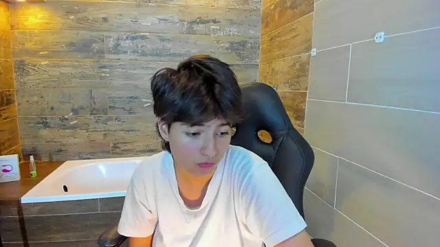 Snapshot of Bryce_Evans chatting on March 15, 2025, 8:54 pm Bryce Evans online show from March 15, 2025, 8:54 pm