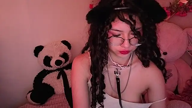 Snapshot of CherieCurl chatting on May 30, 2026, 3:28 pm CherieCurl online show from May 30, 2026, 3:28 pm