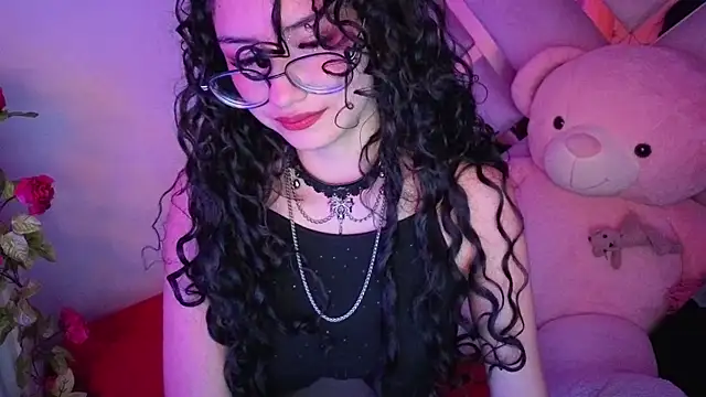 CherieCurl online show from July 18, 2026, 3:20 pm