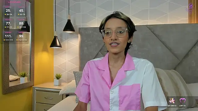 Snapshot of Marge_lasander chatting on June 17, 2026, 6:29 pm Marge lasander online show from June 17, 2026, 6:29 pm