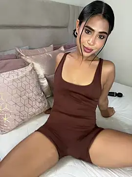 HaileyBaldwin online show from January 27, 2025, 7:46 pm