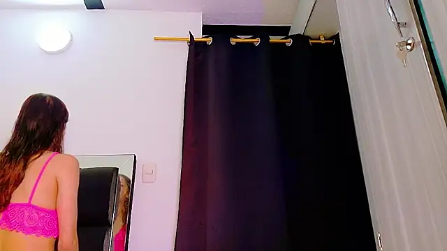Snapshot of scarlet-jonesx chatting on July 27, 2026, 11:23 pm scarlet-jonesx online show from July 27, 2026, 11:23 pm