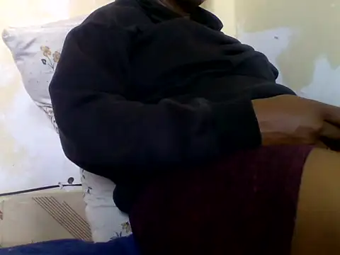 Snapshot of Hot-zeenah chatting on November 7, 2025, 7:46 am Hot-zeenah online show from November 7, 2025, 7:46 am