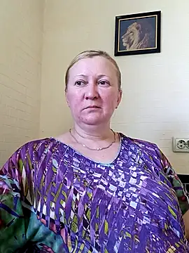 Snapshot of blondyaguar chatting on July 27, 2026, 7:04 am blondyaguar online show from July 27, 2026, 7:04 am