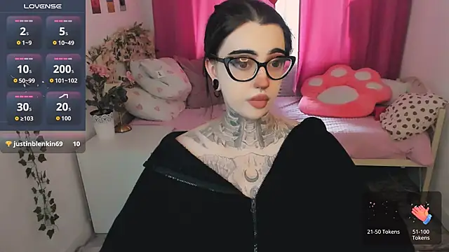 Dixi Pixi  online show from July 24, 2026, 5:47 am