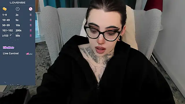 Dixi Pixi  online show from July 5, 2026, 10:22 am
