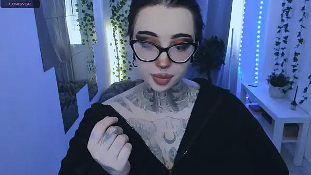 Dixi Pixi  online show from July 31, 2026, 5:40 am