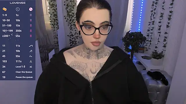 Snapshot of Dixi_Pixi_ chatting on June 19, 2026, 5:35 am Dixi Pixi online show from June 19, 2026, 5:35 am