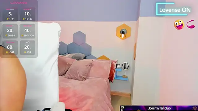 Snapshot of Chloe_fischer_ chatting on October 16, 2025, 3:09 pm Chloe fischer online show from October 16, 2025, 3:09 pm