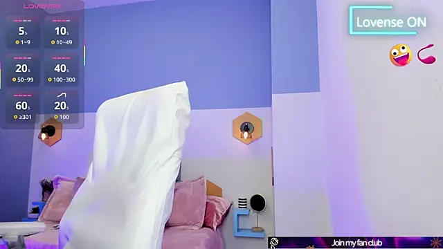 Snapshot of Chloe_fischer_ chatting on October 14, 2025, 3:01 pm Chloe fischer online show from October 14, 2025, 3:01 pm