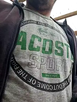 justepourvousbb online show from December 16, 2024, 3:11 pm