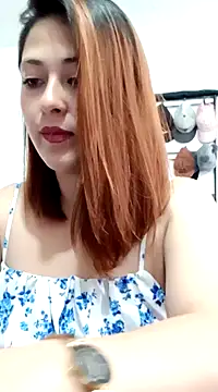 LisbethMoore  online show from January 30, 2025, 5:28 pm