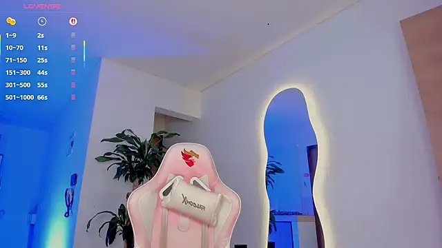 Snapshot of Pretty_Mariangel chatting on November 27, 2025, 9:43 am Pretty Mariangel online show from November 27, 2025, 9:43 am