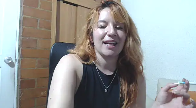 Snapshot of sweet_paula02 chatting on February 4, 2025, 11:38 pm sweet paula02 online show from February 4, 2025, 11:38 pm