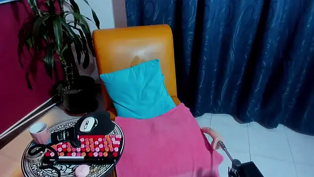 Snapshot of BrendaSex_Hot chatting on November 12, 2025, 8:45 pm BrendaSex Hot online show from November 12, 2025, 8:45 pm