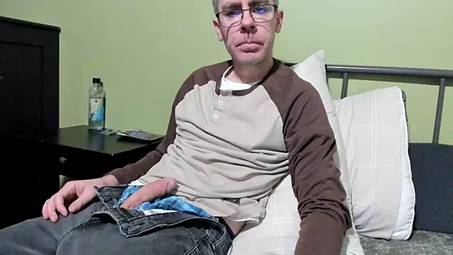 Snapshot of ImportantEquator0 chatting on November 4, 2025, 11:47 am ImportantEquator0 online show from November 4, 2025, 11:47 am