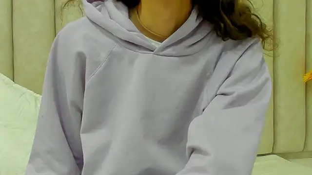 Snapshot of FreyaMoller chatting on October 13, 2025, 7:48 pm FreyaMoller online show from October 13, 2025, 7:48 pm