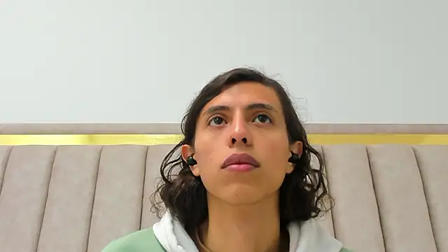 Snapshot of FreyaMoller chatting on March 13, 2026, 6:13 pm FreyaMoller online show from March 13, 2026, 6:13 pm