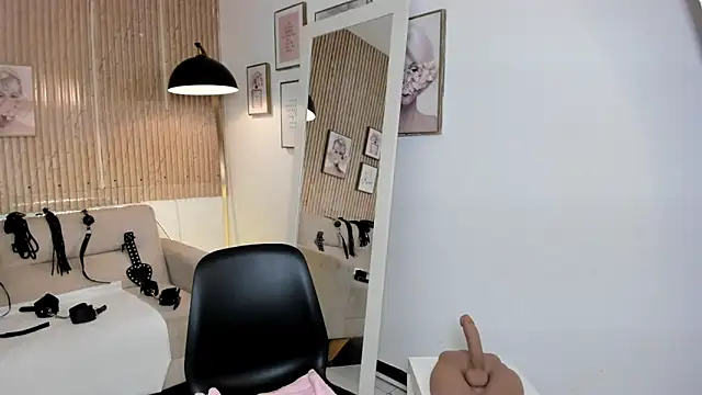 RACHEL EV online show from November 29, 2025, 6:02 am