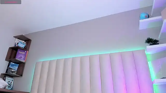 Snapshot of Sally__Walker chatting on November 6, 2025, 3:10 am Sally Walker online show from November 6, 2025, 3:10 am