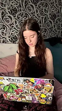 Kimi Ass online show from July 16, 2026, 10:01 am