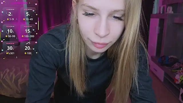 Snapshot of Elis_Fox chatting on April 10, 2026, 11:06 am Elis Fox online show from April 10, 2026, 11:06 am