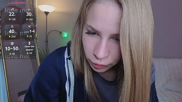 Snapshot of Elis_Fox chatting on May 15, 2026, 11:08 am Elis Fox online show from May 15, 2026, 11:08 am