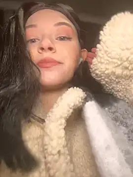 Snapshot of Times__Square chatting on February 13, 2025, 5:16 am Times Square online show from February 13, 2025, 5:16 am