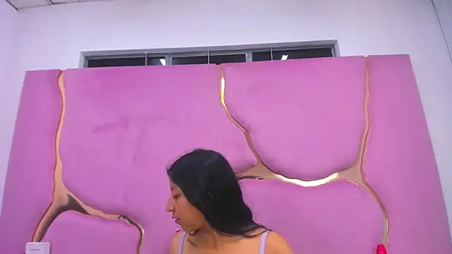 Snapshot of VaneLin18 chatting on November 19, 2025, 11:05 pm VaneLin18 online show from November 19, 2025, 11:05 pm