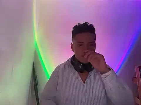 Malandralle online show from November 27, 2025, 2:34 am