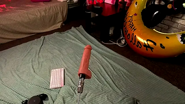 Snapshot of Frie_Moor chatting on October 26, 2025, 8:42 pm Frie Moor online show from October 26, 2025, 8:42 pm