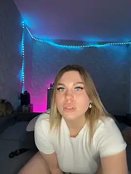 Evaaa Babiesss online show from February 24, 2026, 5:03 pm