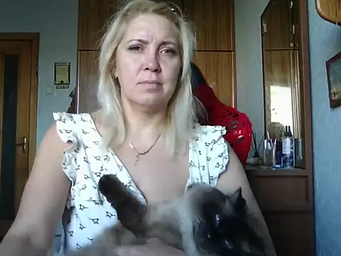 IrinaB1 online show from July 5, 2026, 4:19 am