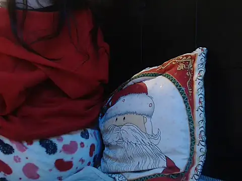 Dulcekat online show from May 6, 2026, 7:51 pm