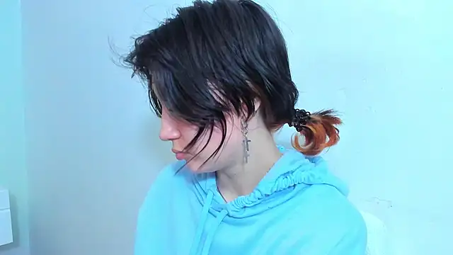 Snapshot of lizzy_davis_1 chatting on March 8, 2026, 3:43 am lizzy davis 1 online show from March 8, 2026, 3:43 am