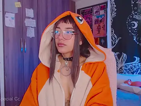 Snapshot of melissahowl chatting on October 31, 2025, 1:19 pm melissahowl online show from October 31, 2025, 1:19 pm