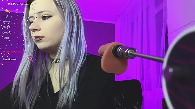 Snapshot of SpectraSirens chatting on February 27, 2025, 9:14 pm SpectraSirens online show from February 27, 2025, 9:14 pm