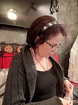 IsisBlake online show from October 10, 2025, 3:57 pm