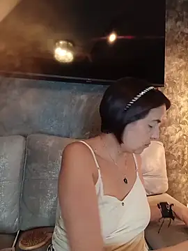 IsisBlake online show from March 22, 2026, 1:01 pm