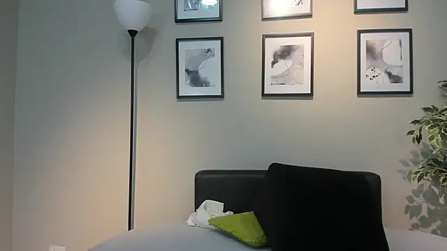 HannaBrave online show from February 11, 2026, 7:25 pm